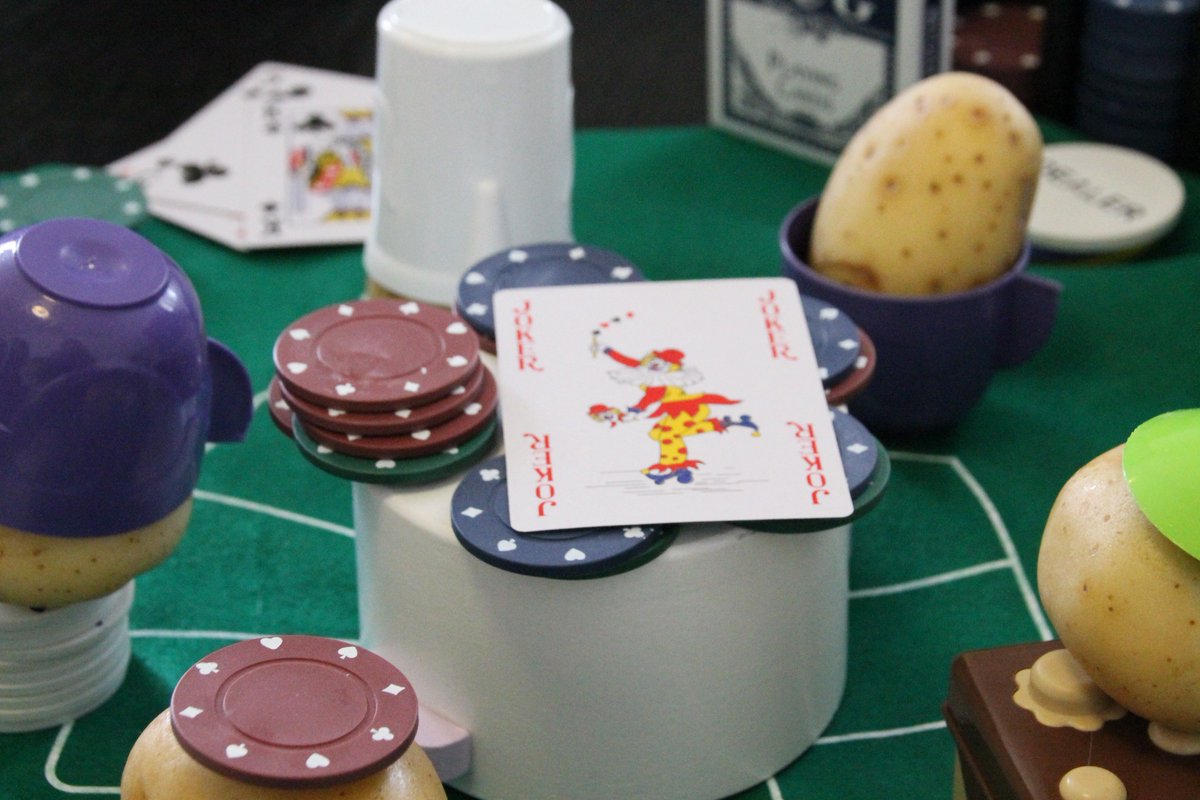 YanitoMazes's tweet photo. Curious VIP poker potato with his purple hat on checking out the new guy ...the joker card. https://t.co/ikn0sao3uy