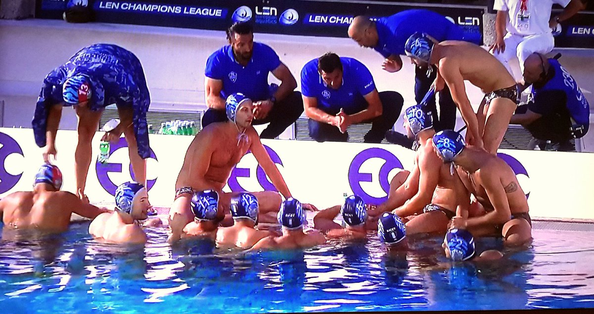 zizionice's tweet photo. #waterpolo #Final8Genoa Splendida 3 giorni vissuti fra emozioni, entusiasmo, ammirazione 🙌🙌 Partite di altissimo livello. Risultato giusto #grandegrazie a @SkySport 👏👏 #grandegrazie anche alla @prorecco ed ai suoi giocatori x stagione 🔝🔝💪💪💙💙
Per aspera ad astra 👊👊❤ https://t.co/t6MhYnLP3m