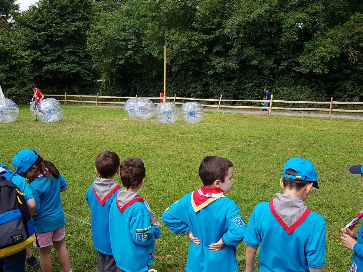 2ndStrattonBeav's tweet photo. #Zorbing now #cavebus already done https://t.co/qE7jw0F0FF