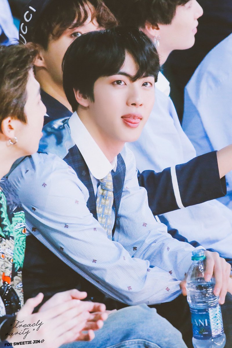 potbellyjin's tweet photo. 석진 애교모드
석진 역조공
석진 움짤
석진 귀여워
석진아 사랑해
석진아 고마워
석진아 최고야
김석진 사과머리
김석진 미남
김석진 월와핸 https://t.co/z7ddJVQsbu