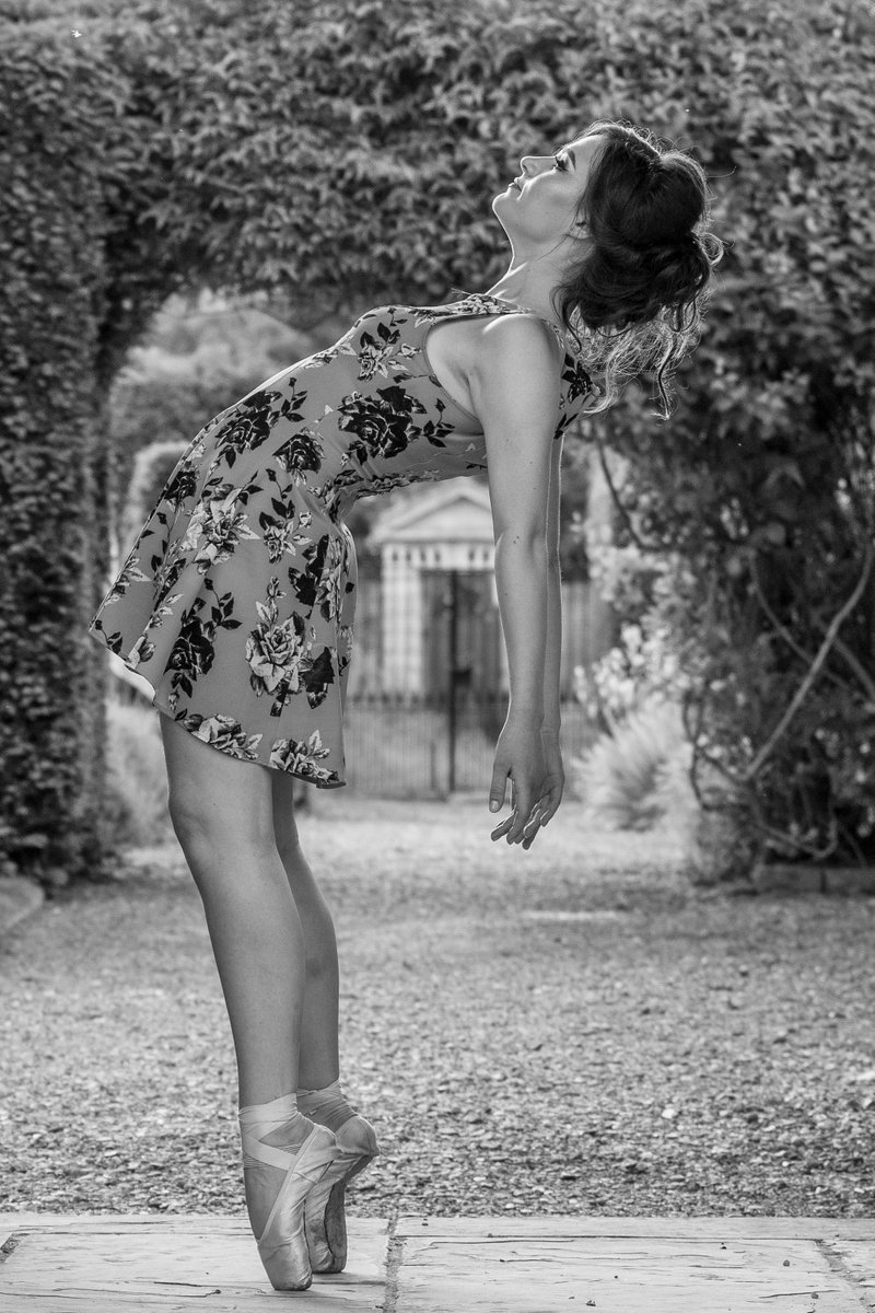 paulvisionofyou's tweet image. when the #pose is #perfect there are no #words #model #ballerina