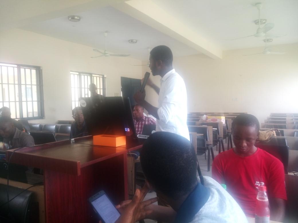 Kutajbaba's tweet photo. And this guy deserves some accolades. Learnt #java from Java Documentation. #Andela #ALC3.0 #Alcwithgoogle #Google #Alcdelta https://t.co/ckEv1ws8mi