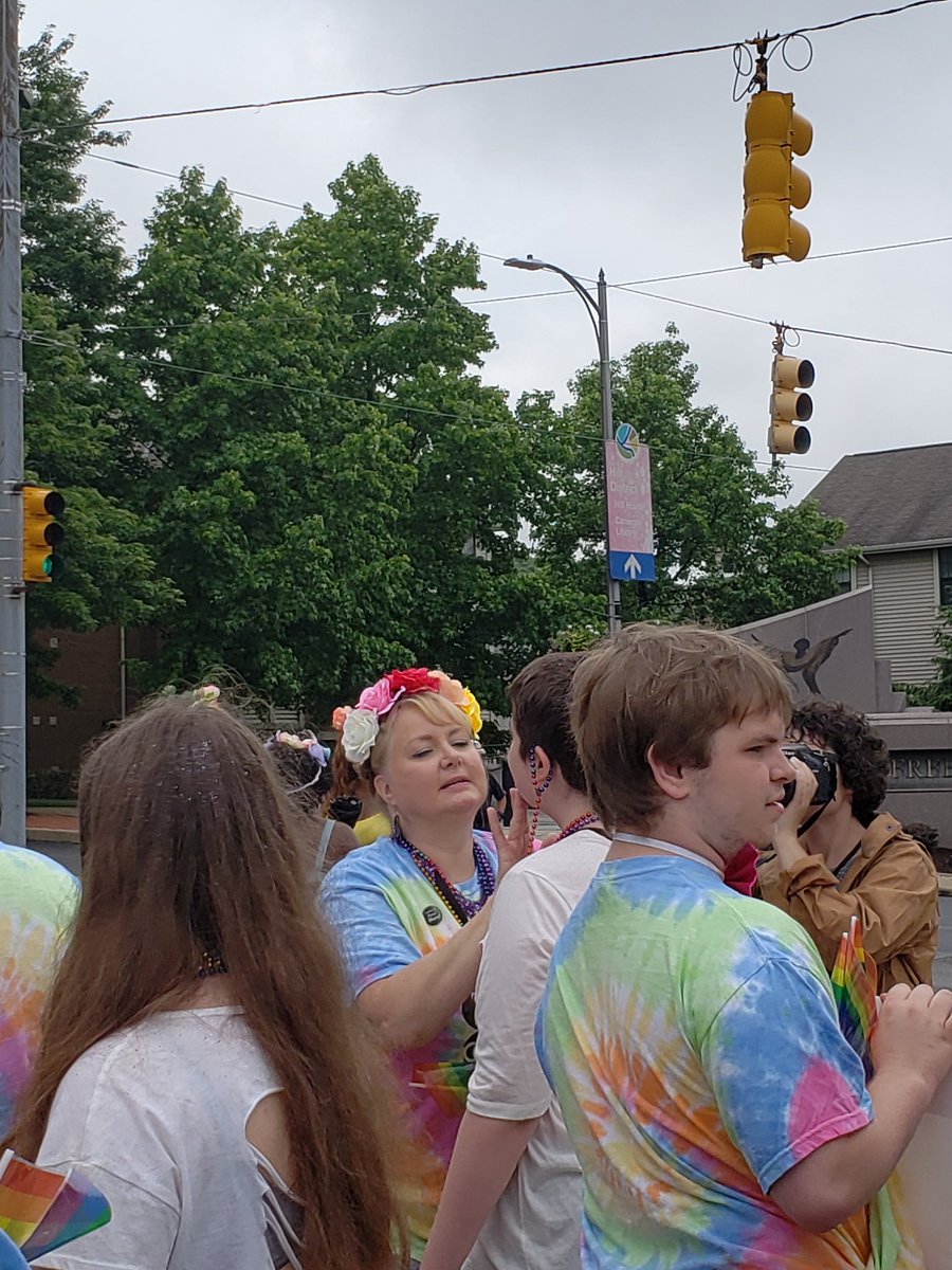 SpanoPPSSteam's tweet photo. #PittsburghPride2018 #ppspride
All love...❤️💜💙💚🧡💛 @STEAMcounselor @DavisPPSPCA @PPSnews @smaystein https://t.co/q2v0FL2DV7
