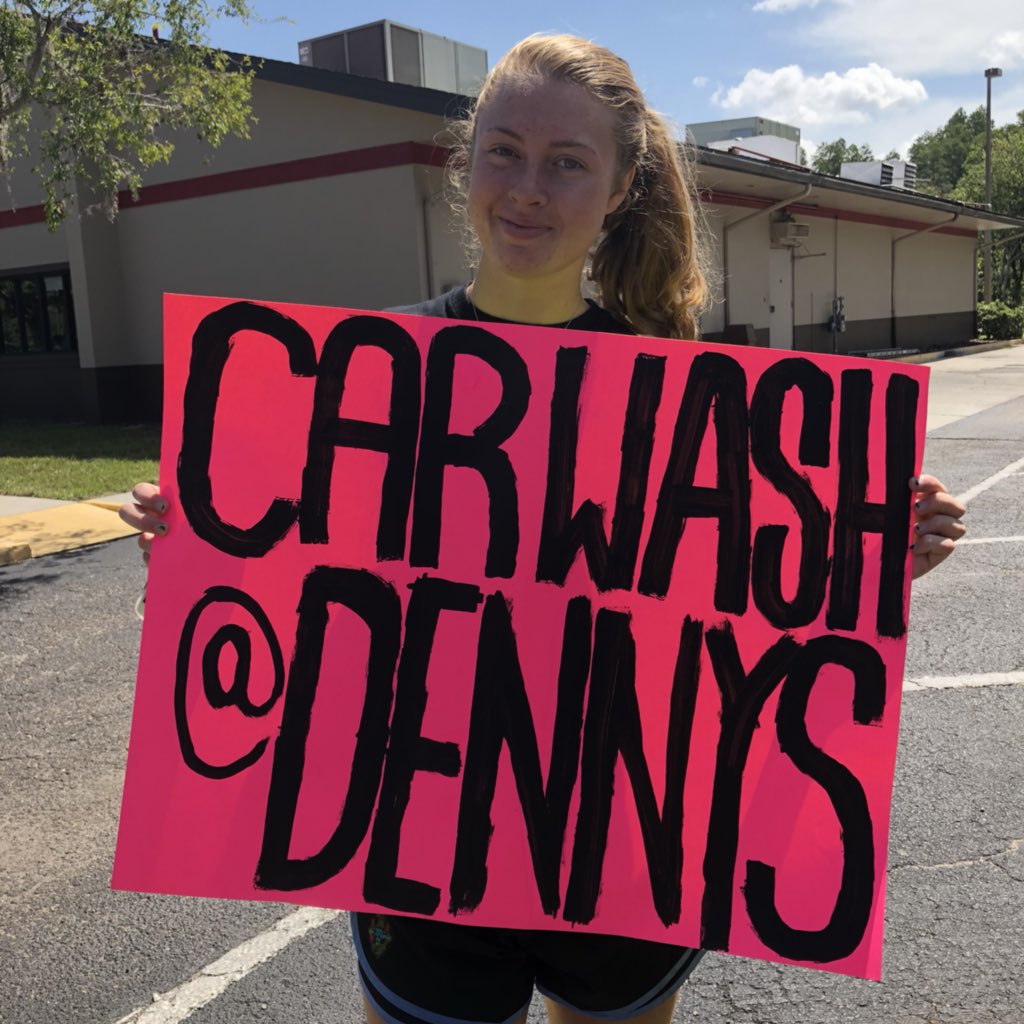 LennardKeyClub's tweet photo. First car wash of the summer! 🚙🚿🔑💧 https://t.co/7d5pzM5IsO