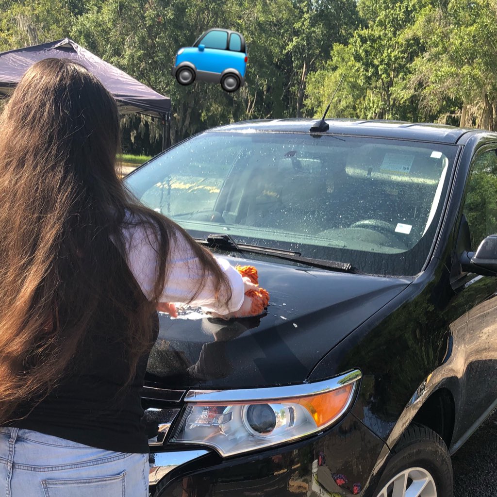LennardKeyClub's tweet photo. First car wash of the summer! 🚙🚿🔑💧 https://t.co/7d5pzM5IsO