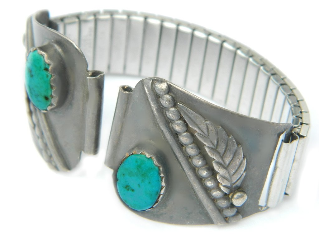 JewelryQuest's tweet photo. Navajo Cerrillos Turquoise Watch Band Santo Domingo Native American Signed Juan Pedro Garcia https://t.co/wzN96bsOmy #FathersDay #fathersdaygifts #SterlingSilver #vintagefashion #GQ #Mensfashion #etsylove #shopetsy #gotvintage #giftsfordad #giftsforhim #navajo #NativeAmerican https://t.co/KpjkOSB0cO