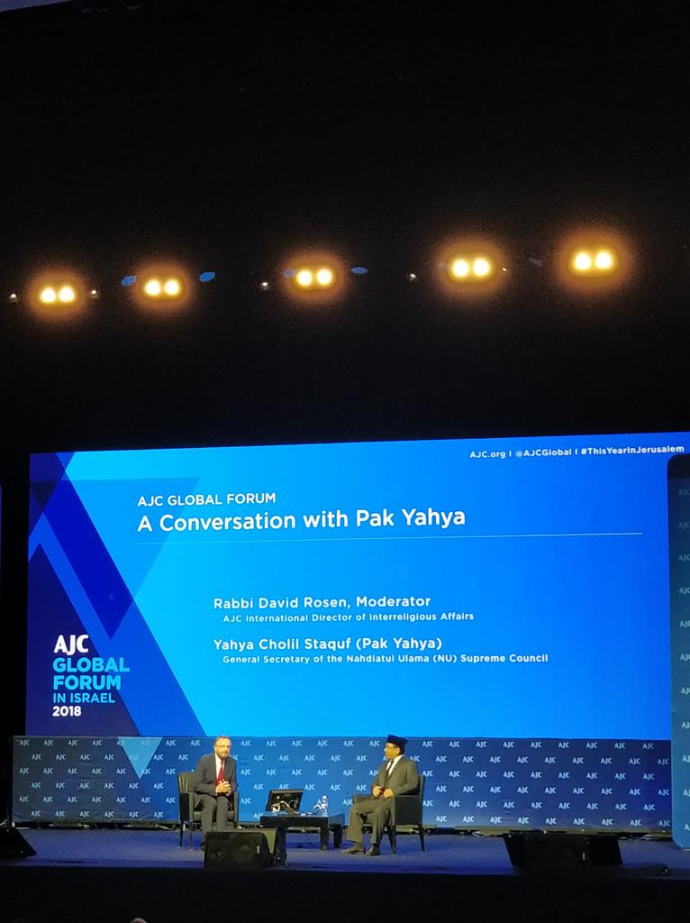 CarlottaJarach's tweet photo. Rabbi David Rosen and Pak Yahya at #AJCGlobal #EujsgoesGloFo #GloForce
#PresidentsUnite @ugei_it https://t.co/GSmXjndh1I