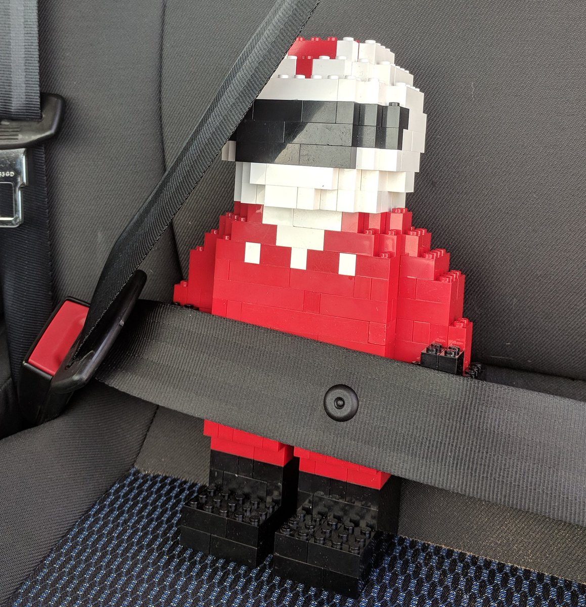 NtlMuseumsScot's tweet photo. Fly down #AwesomeBricks next weekend and help us make a bigger version of our #RedArrowsHawk test pilot out of LEGO® bricks with @warrenelsmore https://t.co/rf4hTMxose https://t.co/LA79aB6AxJ