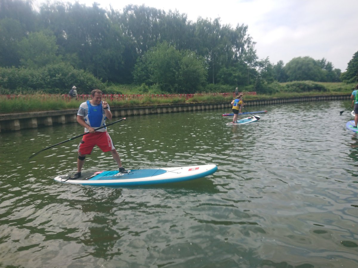 Great fun messing about on the river #thames today with #oxfordsupclub great #skills from the guys and beautiful weather ☀️ #sup #standuppaddling #supuk #getmoreadventure #oxford #oxfordshire #suplife #starboardsup