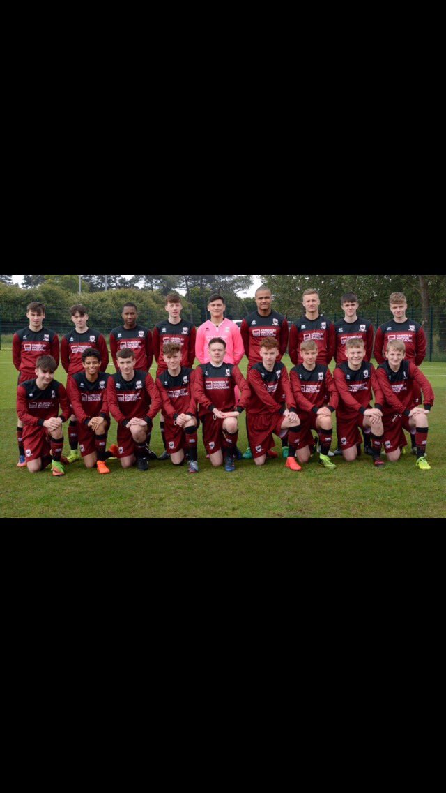 Tynecastle2002s's tweet photo. Our season draws to a close having played in all of the u16’s 3 cup finals, winning 2 trophies &amp; unfortunately losing the other in a penalty shootout 🏆🏆
2nd place secured in the league but more importantly a fantastic group of lads who have a great future going forward

# tynie https://t.co/bNbe0YbAU8