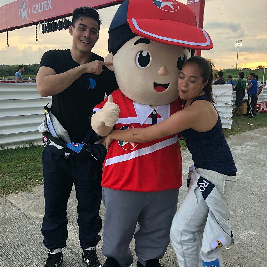 CChinita1's tweet photo. Regrann from @GabydelaMerced - Trying to bring this boy home while realizing someone beside me has an ear fetish! 😷 #celebritycarwars #historyasia - #regrann @XianLimm https://t.co/aXWC1BkK6w