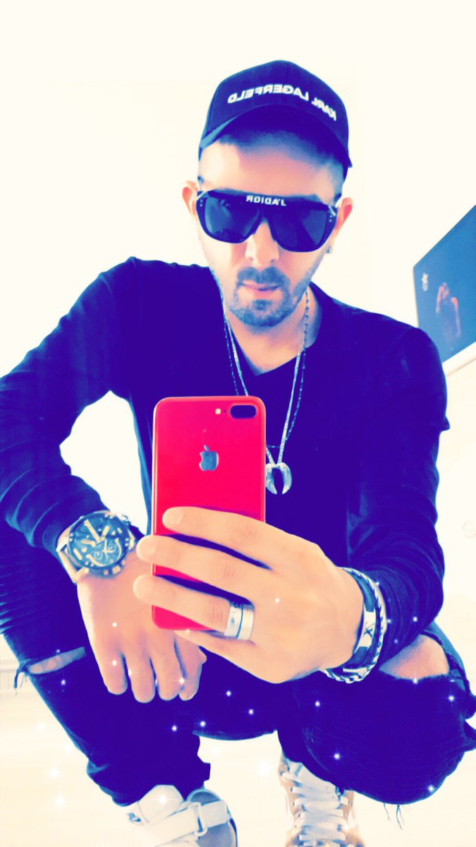 Tant qu’on rêve encore... 🌟Le reste on s’en fou 😁 #Dreamers #reveur #snapchat Snapchat : markabdelli 👻✨🍀