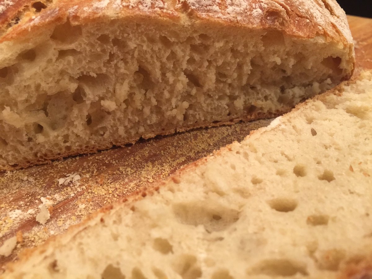 ChefContaldo's tweet image. Fresh baked bread. Finally, after so many tries we achieve a crispy, crunchy crust and a chewy soft crumb. How? #lievitomadre #Italianbread