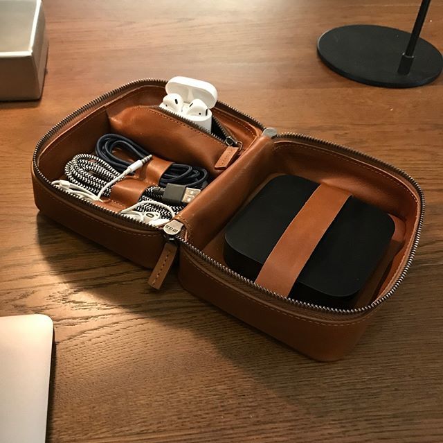 Thisisground's tweet photo. Keep your AirPods, cords and Apple TV protected and in 1 place during your travels. #techdoppkit2 https://t.co/GKeIfOoS0W https://t.co/kkE4J7UEYD