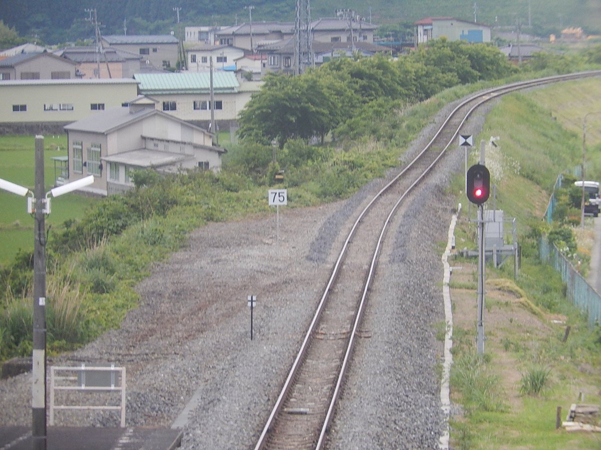 Koko110 東日本大震災2649日目 気仙沼線 柳津駅 7月1日ダイヤ改正が発表され Brt乗り場や乗換通路の様子も明らかになった構内 棒線化により前谷地方の分岐器が撤去され その部分の線路等についても修正が完了