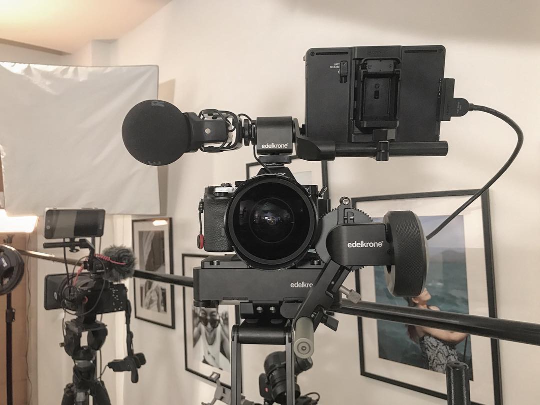 edelkrone's tweet photo. #edelkrone around the world ( via Studio Team Haku ) Learn more about #MonitorHolder at → https://t.co/UQPaGHD98V https://t.co/PTcNhomJoi
