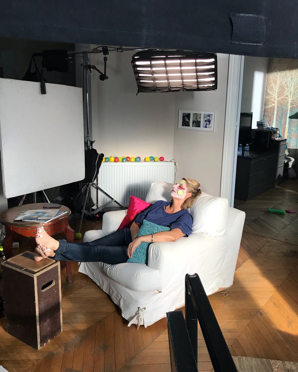 MyFamilyProd's tweet photo. Bon dimanche à toutes et à tous!! 💁🏼‍♀️🎀💤 #viedemère #saison2 #weekend #dayoff #SundayFunday @veroniquegallo @tevalachaine https://t.co/hg4Yfpv41v