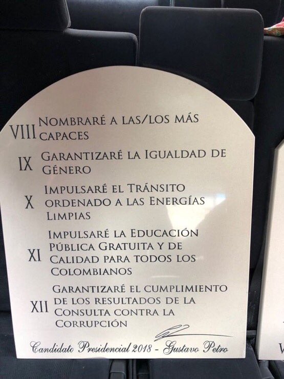 BruceMacMaster's tweet photo. No es comprensible que para darle su apoyo hayan tenido que exigirle que firme unos compromisos en mármol
Por qué tenían que hacer esas exigencias?
Algunas de ellas se refieren a exigirle que cumpla la Ley, la Constitución y respete el Estado de Derecho?
Es tanta la desconfianza? https://t.co/Mh2prLBXvh