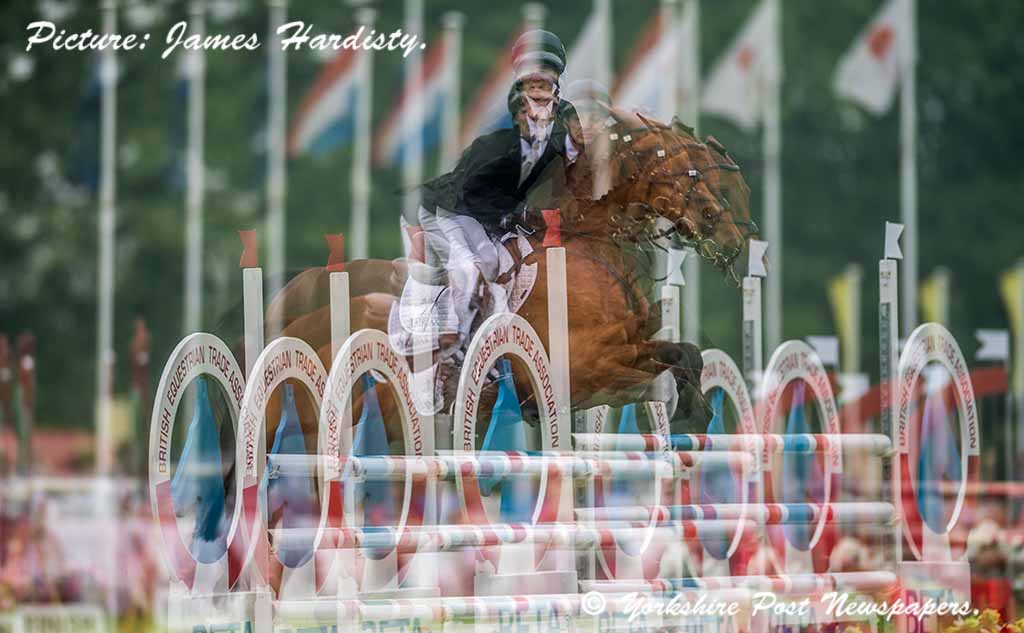 snapperjim's tweet photo. Day Four of @BramhamPark #Bramham #International #Horse #Trials, something a little different #British #Horse #Feeds CCI***u25 #yplive @yorkshirepost @LeeSobotYEP #EBHT @BEventing #EquiTrek #BritishEventing @MadCowFudge @Bella_Astro @sdphotos1 @DannyLawPhoto #photography https://t.co/QjKEZRiWT9