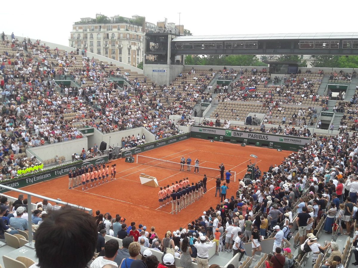 TalesOf_Kuro's tweet photo. Tous mes remerciements à @reviseavecrg et à mon "Génie des Enfers" - @NormanGenius (sans oublier le concept TROP craqué du #RéviseAvecRG) pour m'avoir donné une occasion d'aller à @rolandgarros.
Vous êtes géniaux. 😘

Je devais y aller en 2016, mais pas pu. https://t.co/Vih9KDHi4R