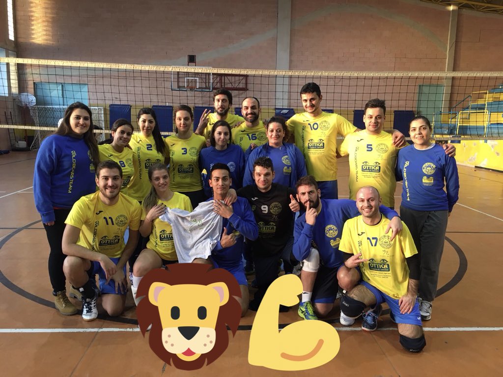 AdriSi_87's tweet photo. @il12esimoleone @marcoarrinaldi @LiNini1959 @ngj777 @Baffoway @Frances36668224 @DanTor8s @Franxerseven @BomberLaggia @rogg_anna Ora più che mai #ForzaLeoni !!! 🦁🦁🦁 Anche tutta la squadra dei @WildBoarsTeam fa il tifo per voi!! #Nofear #PalermoVenezia #il12esimo #gowbt🐗 https://t.co/fnAOQaxMjZ