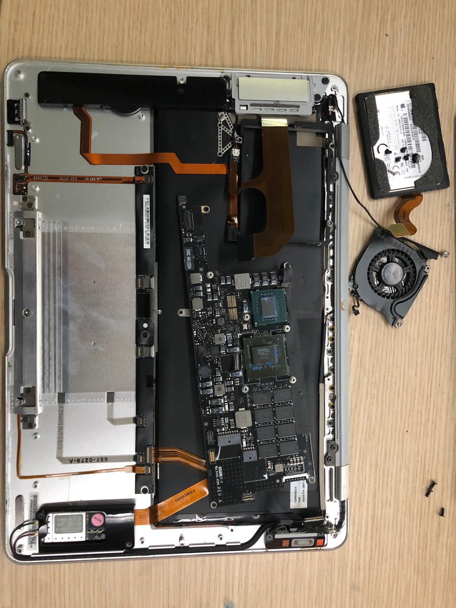NMichas's tweet image. When everything else fails... bake it!  🍞♨️🔥💻
#reflow #reballing #weekendproject