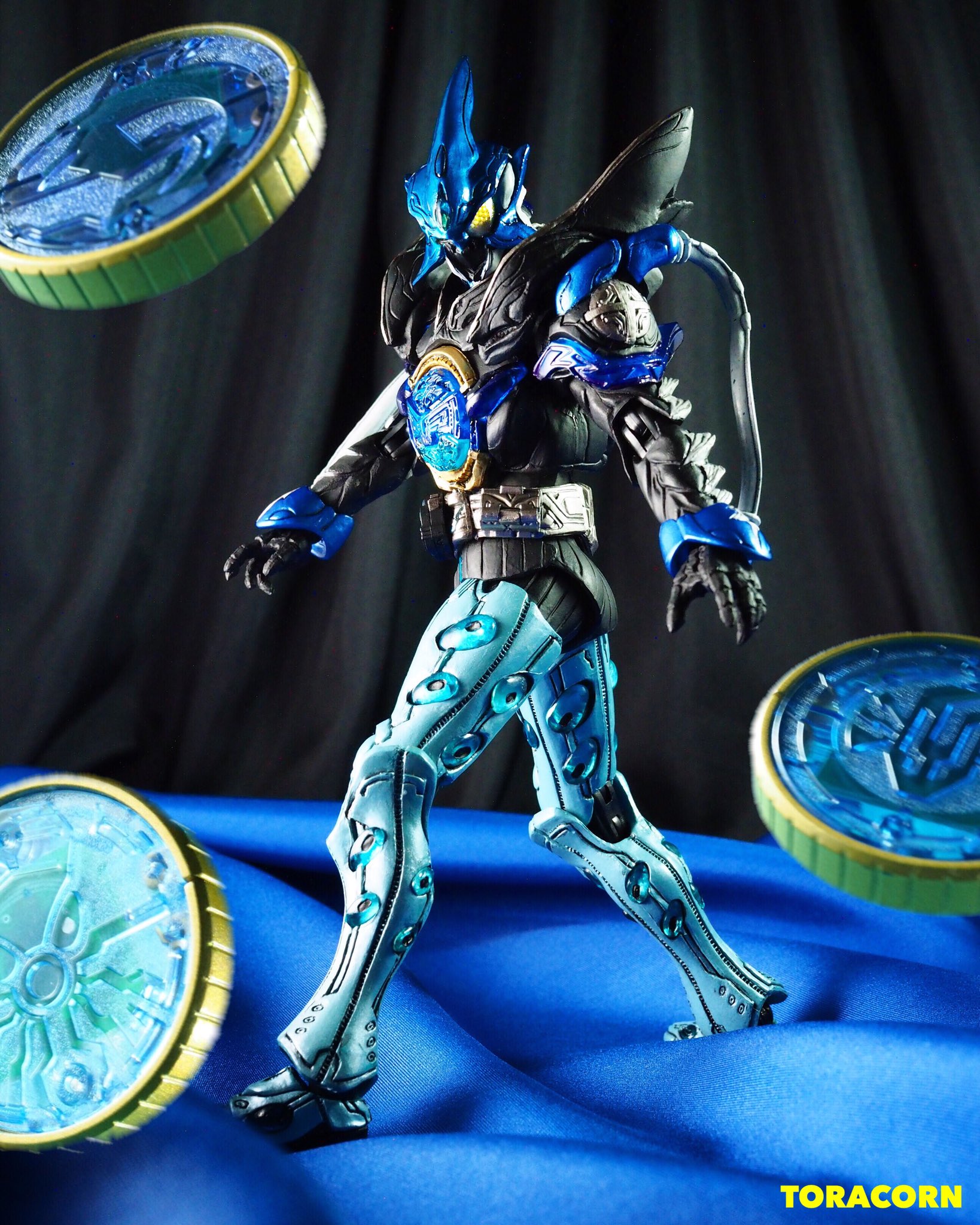 S.I.C. 仮面ライダーオーズ シャウタコンボ 「仮面ライダーオーズ/OOO」 Amazon.co.jp: S.I.C. 仮面ライダーオーズ シャウタコンボ （魂