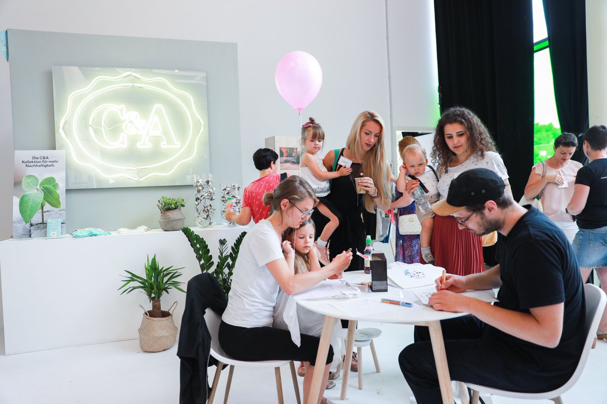 InfluencerCafe's tweet photo. //ANZEIGE // We love #babyfashion! Mamablogger und Papablogger sind begeistert von der @ca_europe Linie aus Bio-Baumwolle. Denn für die Kleinen gibt’s nur das Beste. #ca #cadeutschland #EBC18 #elternblogger
__________
Copyright: https://t.co/O2qidEBJ5Z für styleranking https://t.co/KZn6caoy6Y
