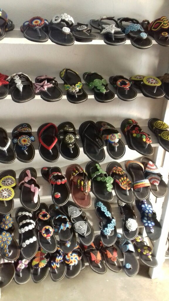 DaJuCreations's tweet photo. Look good this season #sandals #Paris7s #WorldCup2018 #beauty customized &amp; authentic https://t.co/PRpJqtZNo5
