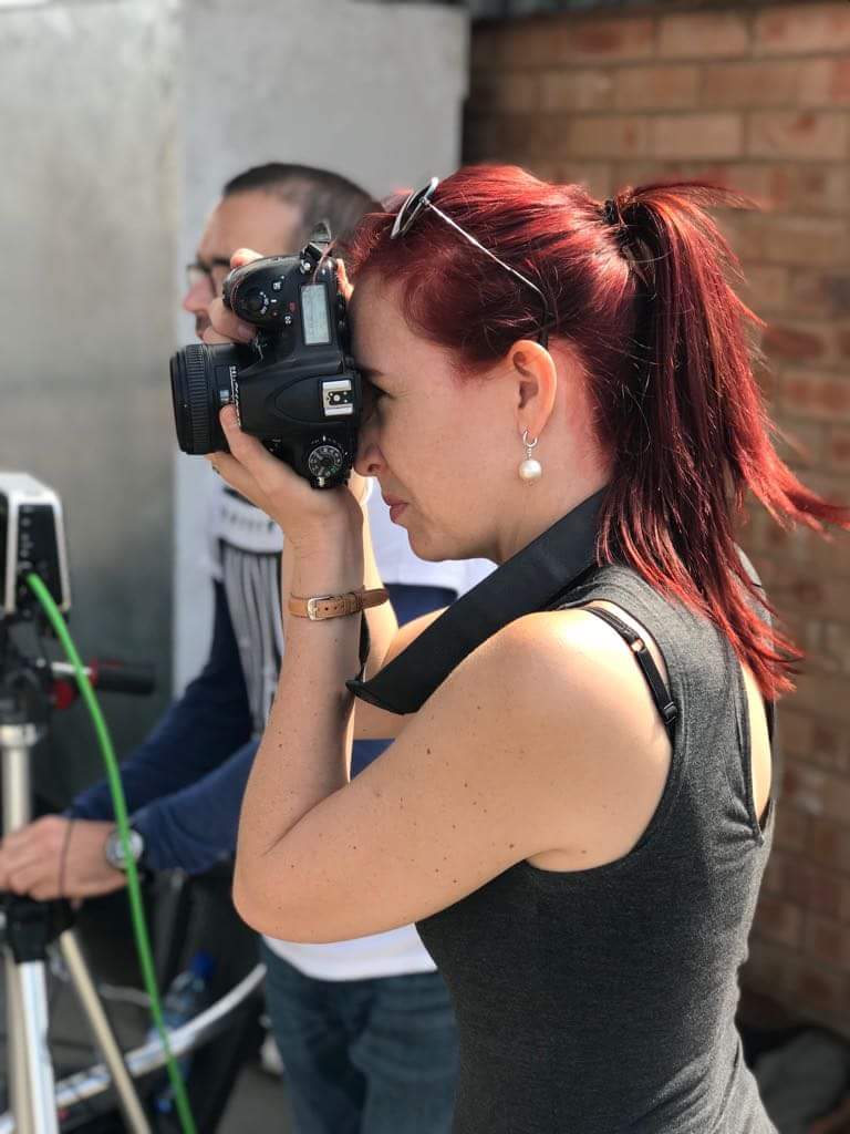 <a href="/RobbertsSuna/">Suna</a> het seker gemaak dat elke #DIYvrou pragtige gelyk het, terwyl #ChanelOPhotography hulle skoonheid op kamera vasgevang het. 

#DIYForTheConcreteJungle
<a href="/Nobuhle1/">NobuhleMimiMahlasela</a>
🎬 #KeyArtServices
🍀 #BudsandBlooms
Venue: #RooftopSalsa
#GozoneWater
<a href="/Placecolsa/">Placecol Skin Care</a>