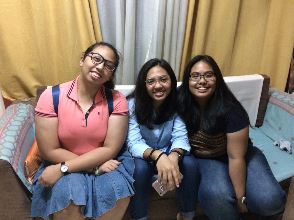 pamelameh's tweet photo. All three of the Del Rosario siblings are now officially glasses wearing cuties! 🤓 Welcome to the club https://t.co/vVB0nCW3bM