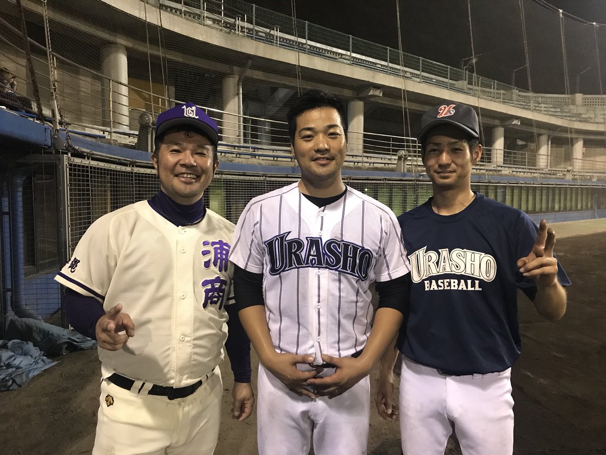 儀間 尭 On Twitter はい 今日はナイターでマスターズ甲子園沖縄県予選の二回戦 2対1で浦添商業野球部ob勝利 また次も頑張ろう 日商簿記検定は出来たかな