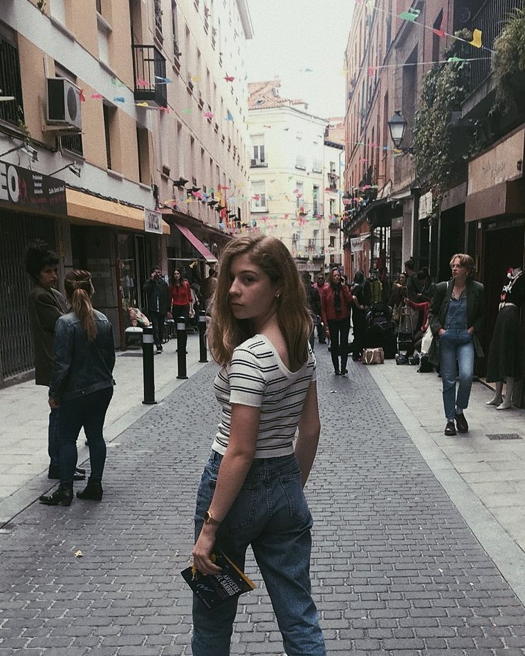 Disfrutando del domingo con <a href="/LOSARTISTASDB/">Artistas del Barrio</a> en #lalatina #madrid <a href="/ana_morgade/">ana morgade</a> #artista