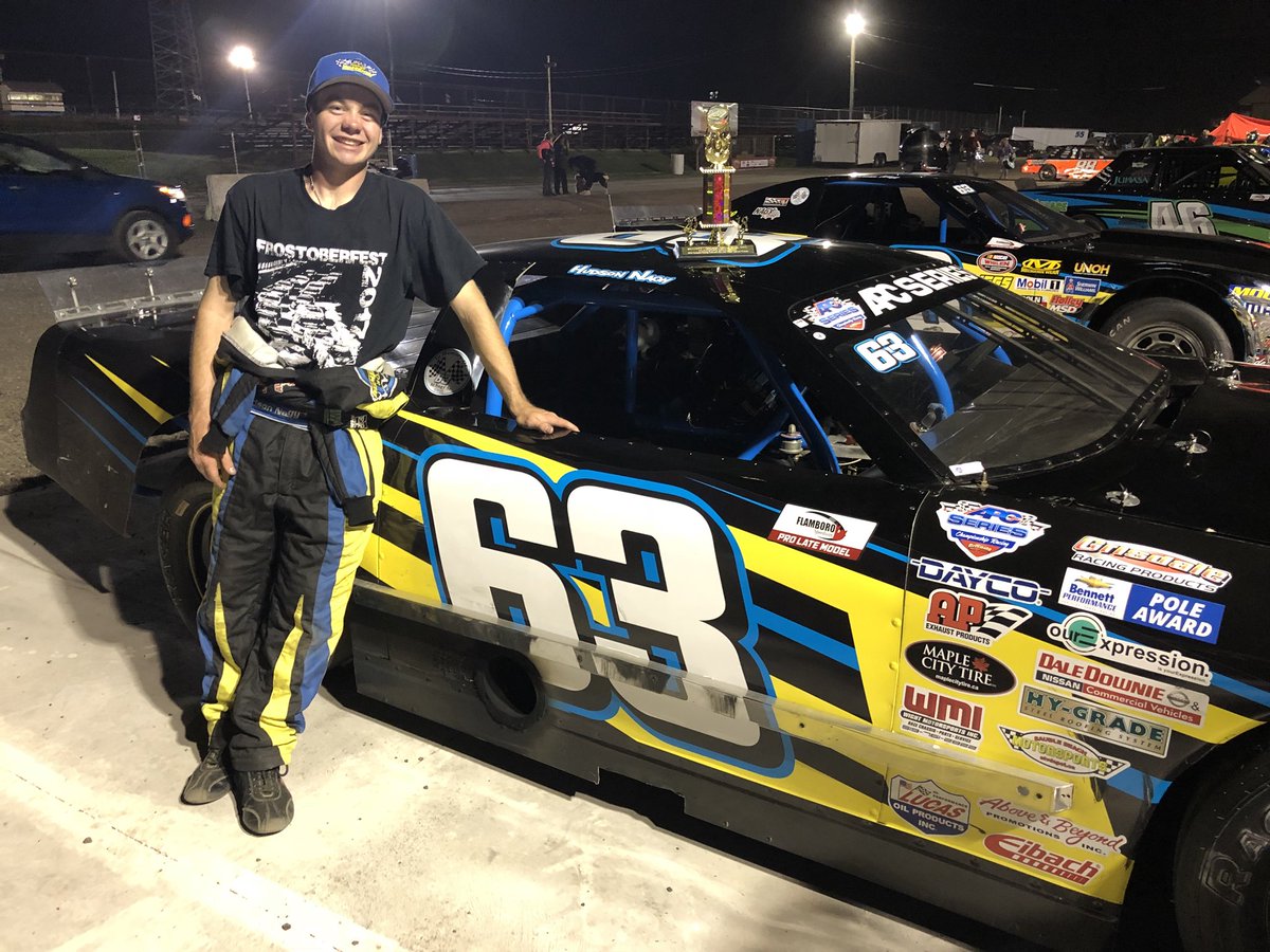Hudson very happy getting his second feature win of the season! Very big field of Late Models, great to see the support.
<a href="/FieldingWinery/">Curtis Fielding</a> <a href="/PureEnergyNRG/">Pure Energy</a> @JoinTeamWix @JukasaMotor <a href="/jukasa_media/">Jukasa Media Group</a> <a href="/Bully1961/">Mike Bullard</a>