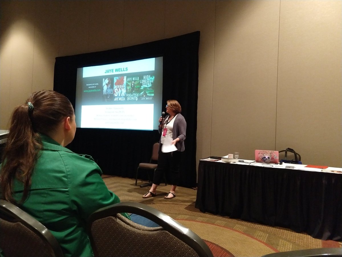 JenniferKinzler's tweet image. Bright and early start to #DFWCon day 2! Learning about conflict with @jayewells.