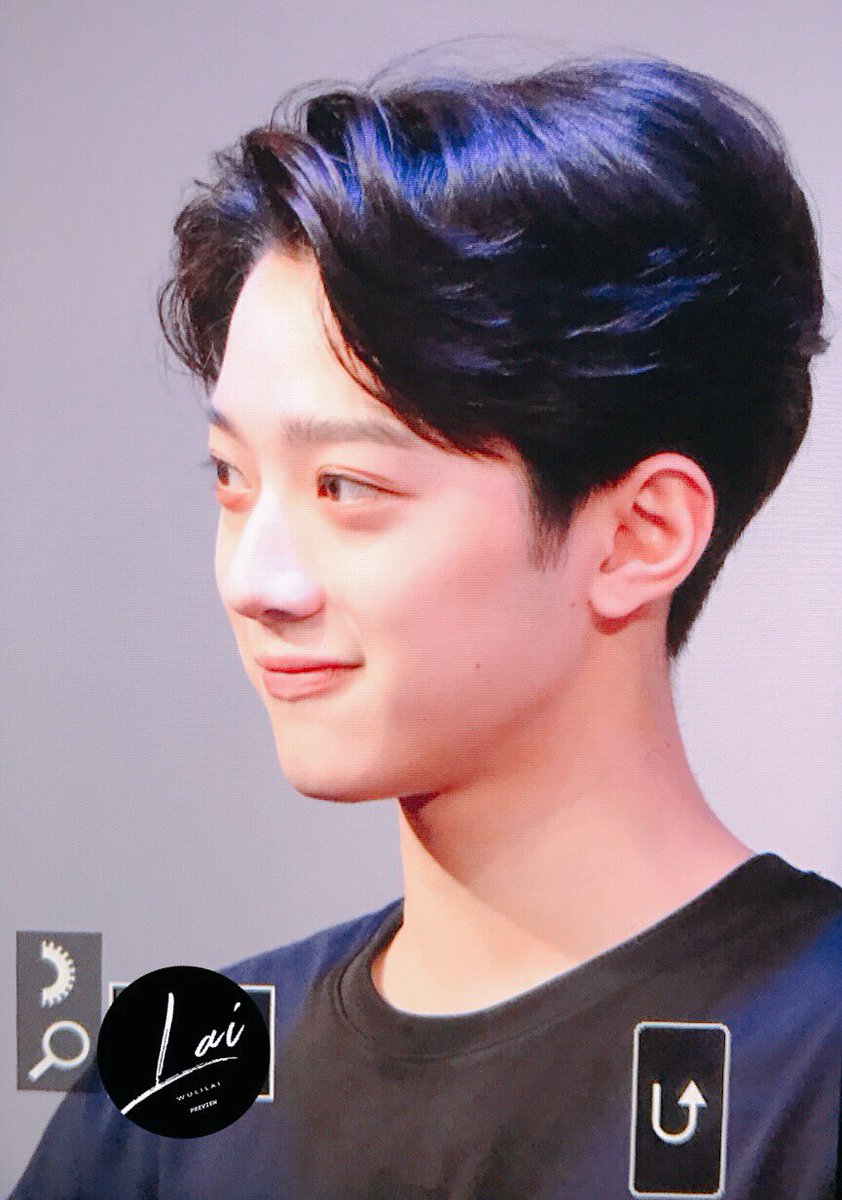 wulilai's tweet photo. #라이관린 #賴冠霖 180610 광화문 팬싸 프리뷰 https://t.co/R7nDisudDq