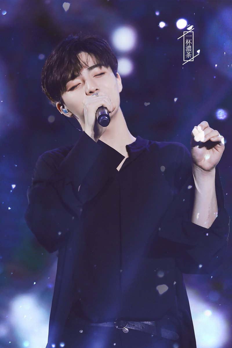 ChenLinongTeam's tweet photo. 180610| #ChenLinong @  THX With Love Fan Meeting in Nanjing Day-2

Cr. nongcha_1003

#THXwithLOVEinNanjing
#ChenLinong @n30201 #NINE
#陈立农 #Ninepercent #陈立農 #百分之九少年 @NINEPERCENT_IC #百分之九 https://t.co/NdLpaR1ArP