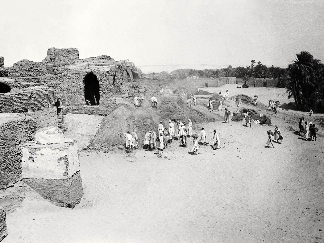 faraswhile i wont include all A C and X-group nubian towns (they're too many) ill adda few that became christianised the city dates back to 3800BC, but the cathedral was first used in 700s, the ruins were latter flooded for a dam #historyxt http://www.mnw.art.pl/en/collections/permanent-galleries/faras-gallery/
