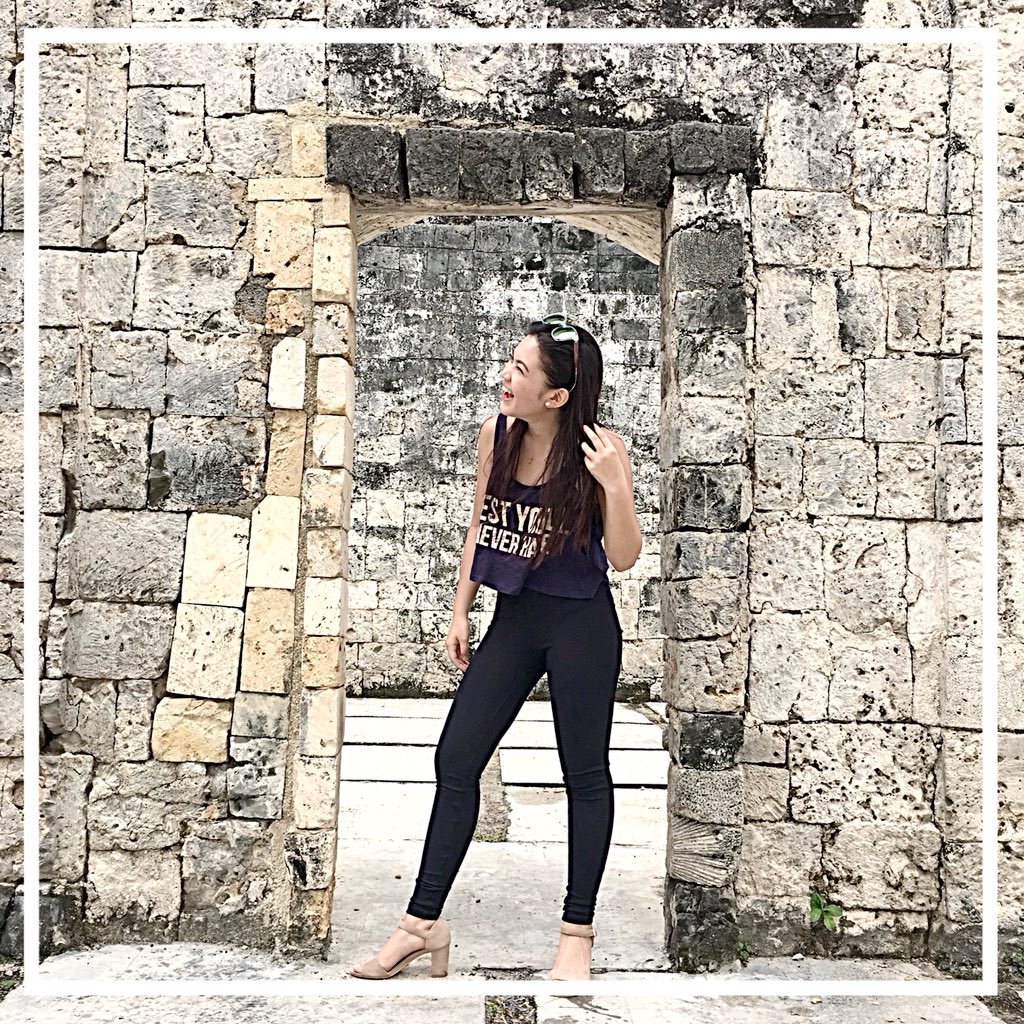 jhazminemm's tweet photo. aspire to inspire before we expire 🏯
#WhenInCebu2018 #Cebeb #Cuartel https://t.co/cOM1DzAjhZ