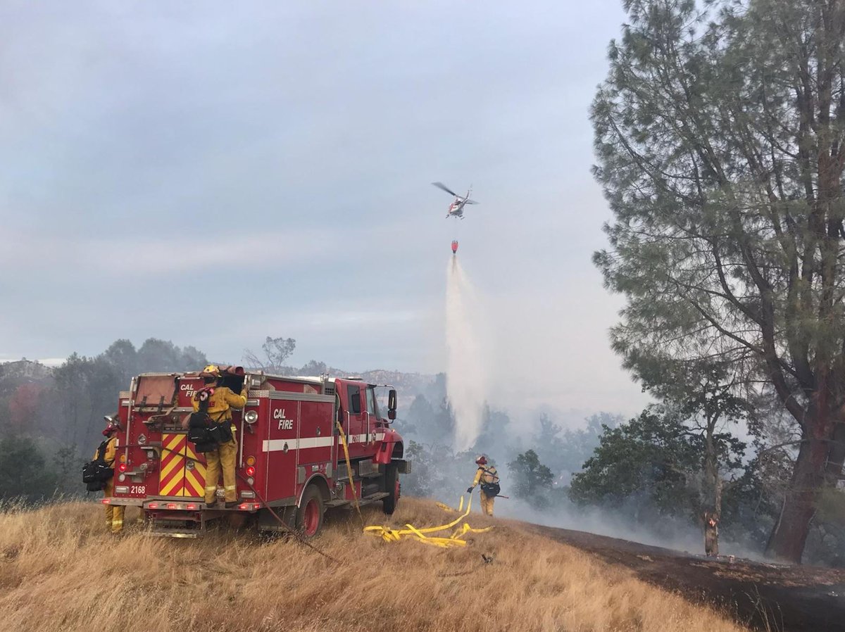 CAL_FIRE's tweet photo. #ChromeFire [update] off Hwy 162 and Forest Hwy 7, north of Elk Creek (Glenn County) is now 2,240 acres and 35% contained. All evacuations have been lifted.  https://t.co/R8qe1aJiQA https://t.co/WOADI6KU4w