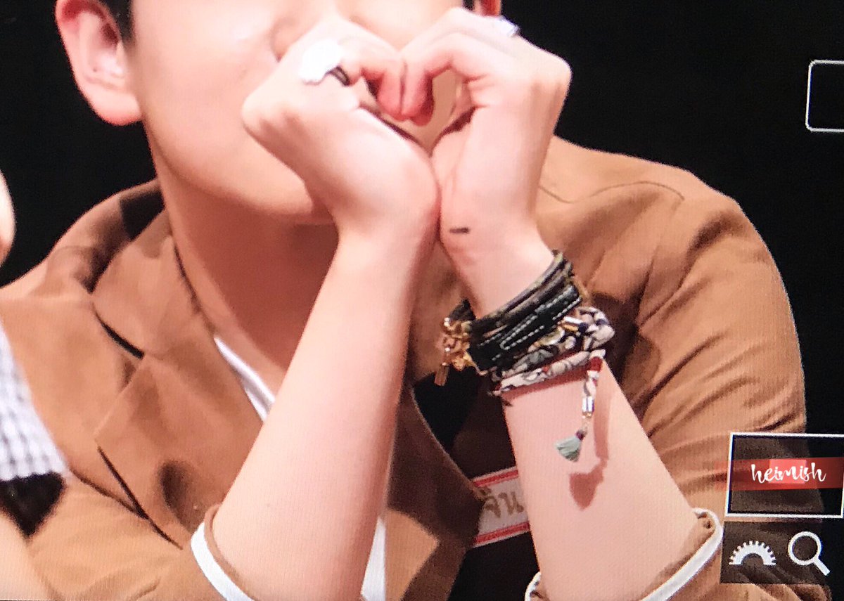 heimish_0402's tweet photo. 180610 수원 팬사인회

수고했어 ❣️❣️

#더이스트라이트 #더이라 #이우진 #우진
#TheEastLight #WooJinLee #WooJin https://t.co/p0S2VORrbC