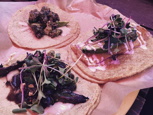 TacosMariachi's tweet photo. These #tacos though. #huitlacoche #cornfungus #mushroom #octopus #pulpo #smokedsalmon #dallasfoodie ๐ท: @diegolopezsc https://t.co/3PEZ0bwQ29