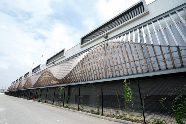 A26_Architectes's tweet photo. Inauguration de la dernière réalisation A.26 Architectures pour Chapelle International avec @Elisabeth_Borne @Anne_Hidalgo @EricLejoindre @JB_BROS @SebbaneJonathan https://t.co/2k3gsv3kvM