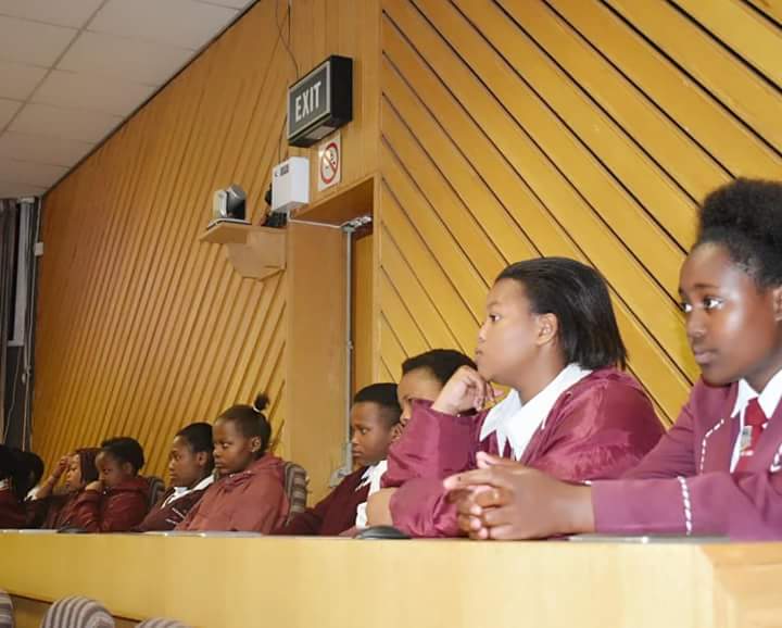 YouthManagersSA's tweet photo. Inagural Free State Youth Leadership Summit #8June2018
Programme Director Maraka Lefera ( Enactus alumnus of the year and  Masters student at Central University of Technology) and the #YMFHead of Free State,Palesa Twapa welcomed the delegates and kicked-off the proceedings. https://t.co/FmNp2d0Tfq