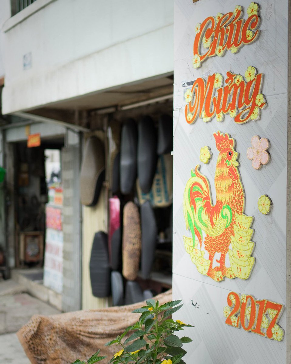 Kyle__Becker's tweet photo. Ho Chi Minh City, Vietnam
Obviously this photo is a little dated - we're WAY into the year of the dog. I do love to see how Chinese zodiac symbols work their way into the visual everyday aesthetic of the world. This was outside a scooter seat-repair shop. https://t.co/M5tKDYi9fz