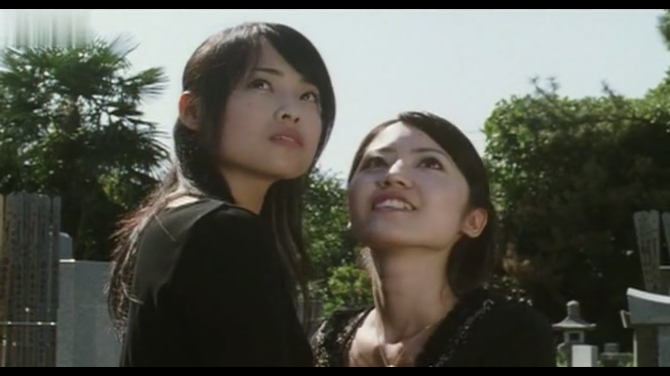 平沢里菜子  藍山みなみさんと平沢里菜子 さんは割に好きな女優さんなので、今夜は2人の共演を観られて嬉しい。しかし製作されたのが10年以上前ですかもう。「シャーリーの好色人生と転落人生」で平沢 さんを観たのが10年前くらい？藍山さんも平沢さんもお元気だと良いの ...