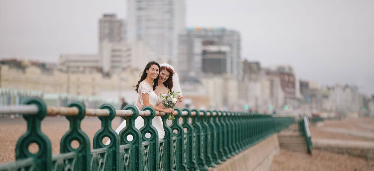 GayWedGuide's tweet image. Jessie &amp;amp; Claudia's Quaker wedding and wedding shoot. buff.ly/2t1EShB #Brighton Photographer: @rmovitz #samesexwedding #lesbianwedding #photography