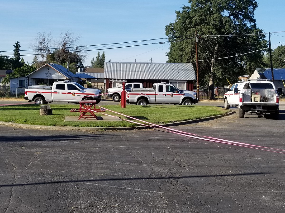 GlennCountyOES's tweet photo. Evacuations for the #chromefire in western Glenn County have been lifted. Residents may return to the area. Use caution and be prepared to evacuate should conditions change. Non-residents should avoid the area to limit congestion. The fire is 35% contained. https://t.co/J61MJtX5tE