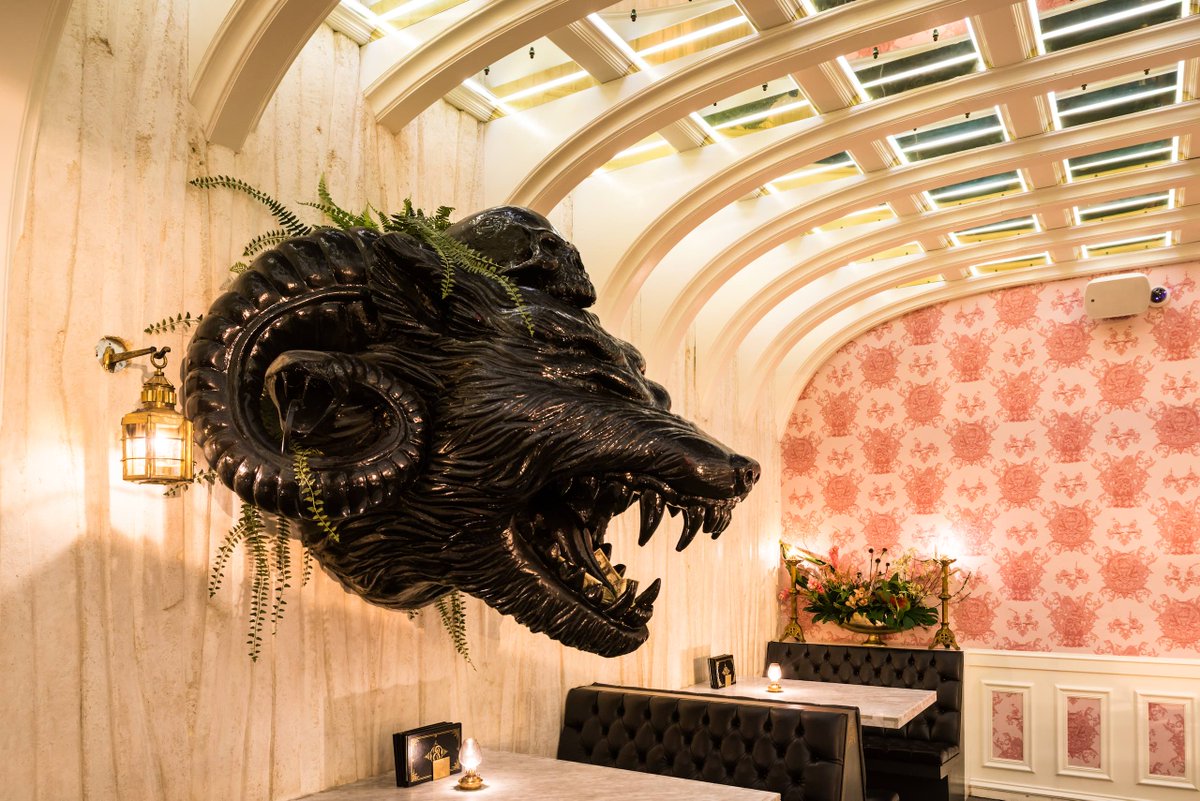 #Vegetarians and #vegans will love @barKINDRED in #SanDiego, a hip space with a creative cocktail menu and entrees like the delicious beet risotto or beer battered palm tacos bit.ly/2HKKl2H #foodie