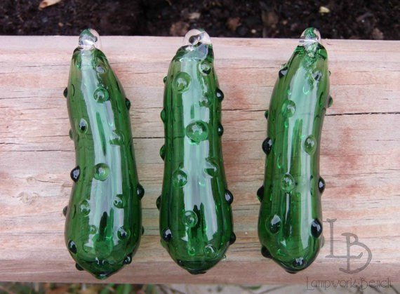 LampworkBench's tweet photo. Hand Blown Glass Christmas #Pickle Ornaments https://t.co/frGpptTzfJ #housewares #homedecor #green #christmas #christmaspickle #glasspickle #handblownglass #greenpickle #christmasornament #picklerick #dills #dillydilly #kosher #tradition #hideit #hipster #funky #gifts https://t.co/9mvHkl5XQr